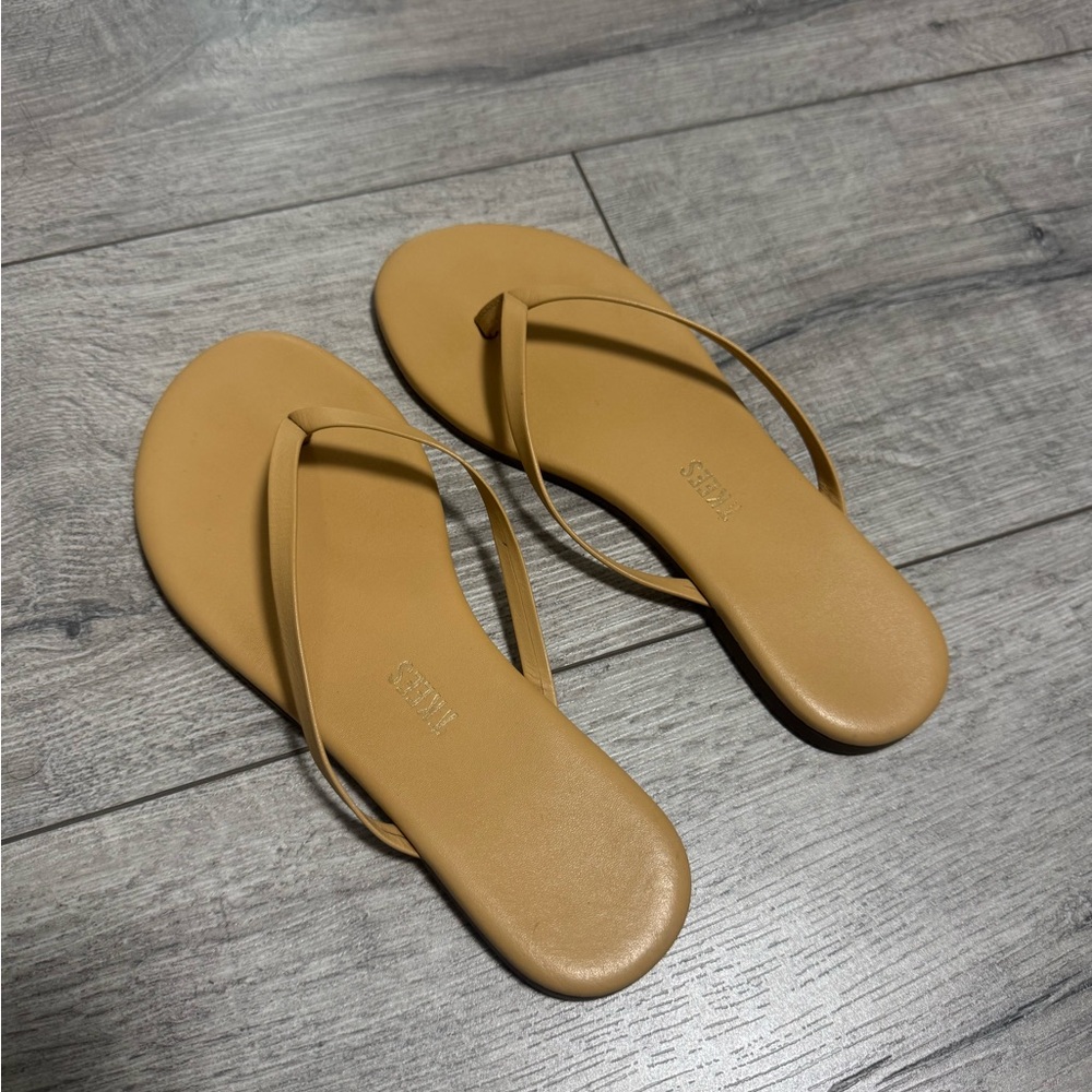 TKEES Brand new Tan Flip Flops Size 36